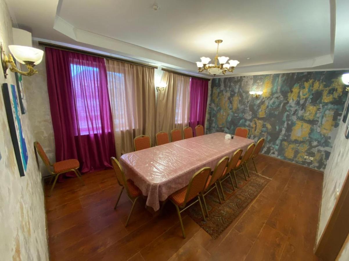 Hotel Alma Ata Zhosaly Eksteriør bilde